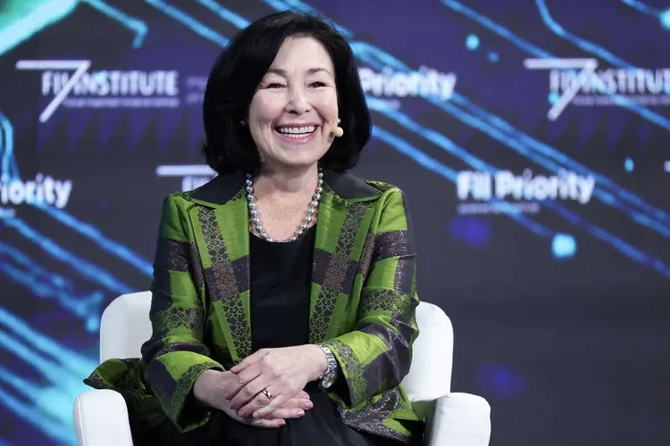 The Oracle Shake-Up: Why Safra Catz is Being Replaced by Co-CEOs