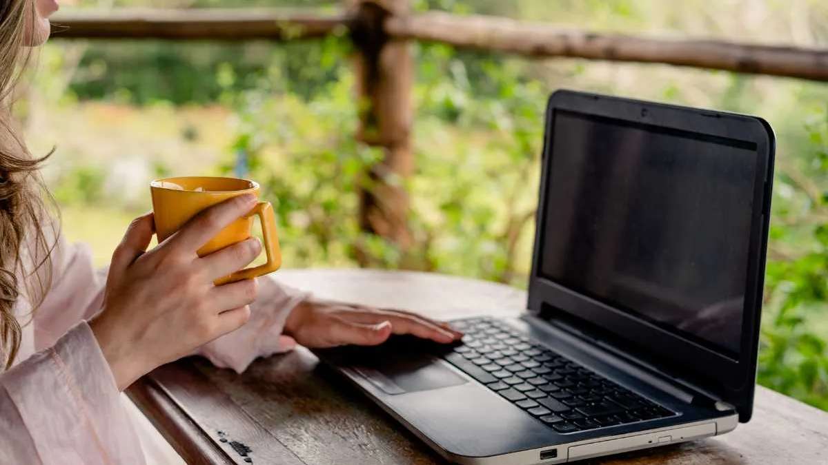 Remote Work Trends to Watch in 2025: Hybrid, Fully Remote, and Beyond