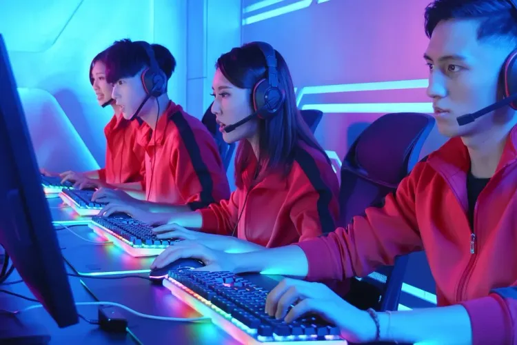 The Competitive Edge: How E-Sports Athletes Enhance Performance