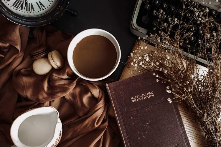 Aesthetic Culture and The Vibe Economy: Identity by Aesthetic