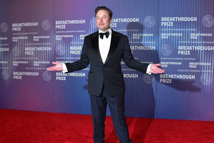 Trailblazing Half-a-Trillion: How Elon Musk Became the First Person Worth US$500 Billion