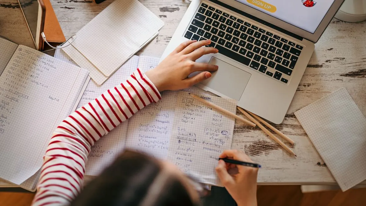 How Online Learning is Revolutionizing Healthcare Education?